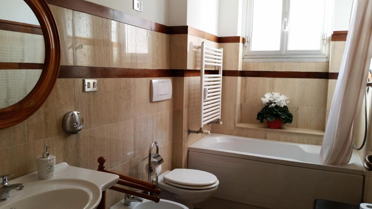 Vatican Suites Happy Holidays Rom Exteriör bild